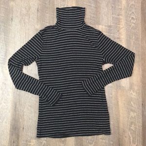 ☀️3/$24☀️ Striped Turtleneck